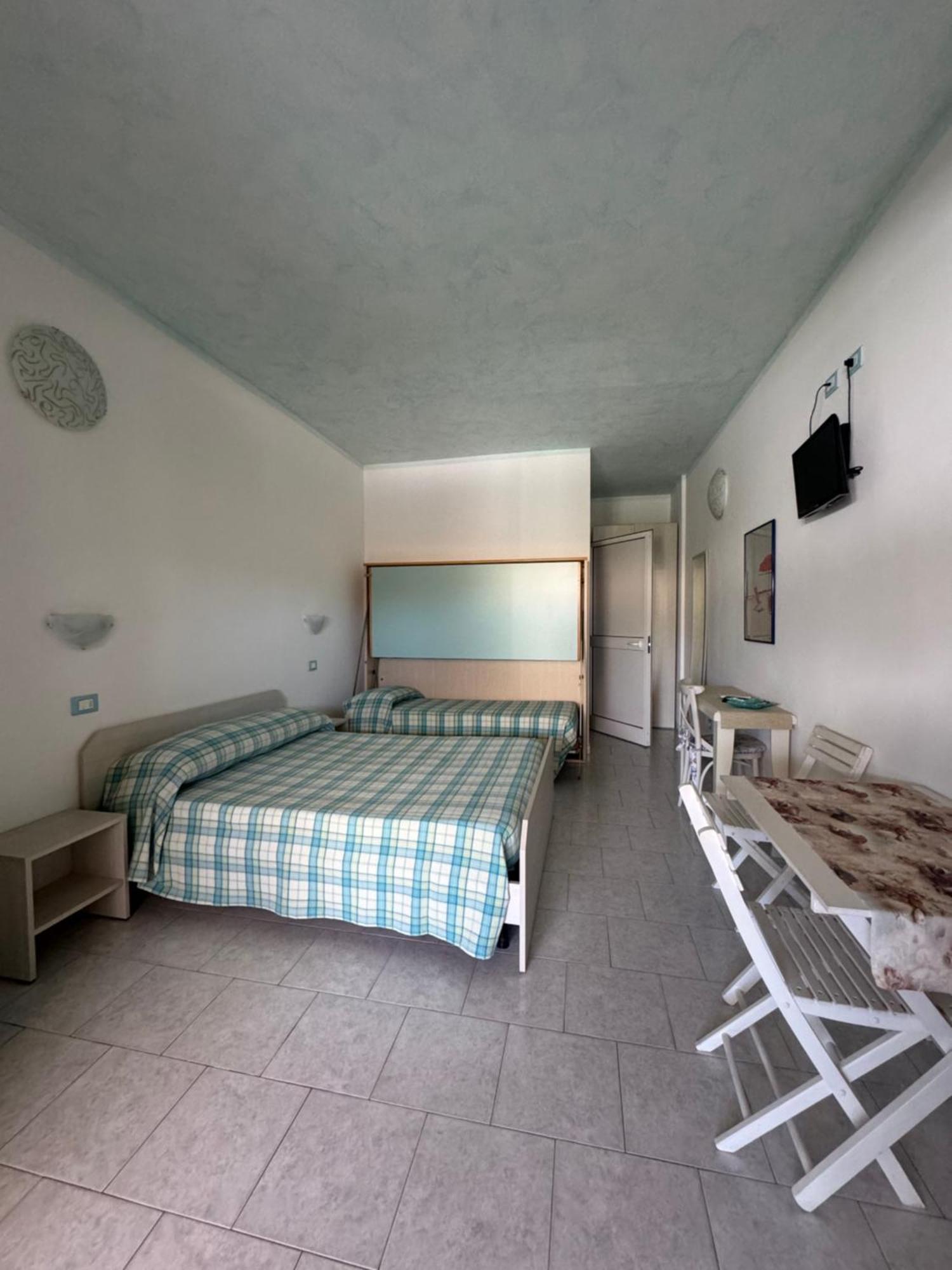 Hotel Bagno Stella Del Mare Marina di Carrara Kültér fotó